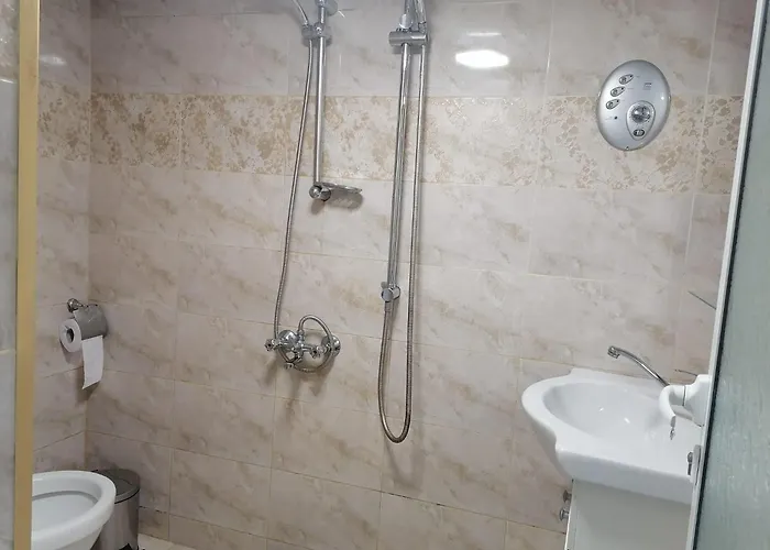 апартамемт 3 места с кухня с дворче * Wraca